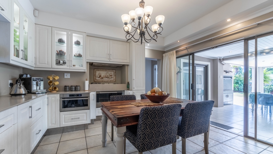 5 Bedroom Property for Sale in Parklands Western Cape